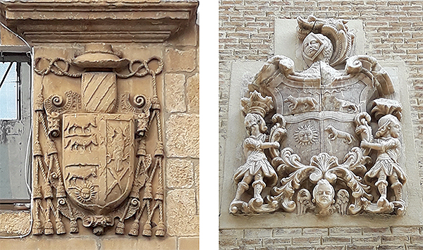 Escudo de armas de Gabriel Esparza en su solar de Iturgoyen (izda.) y labra heráldica de los Esparza de Larraga (derecha)