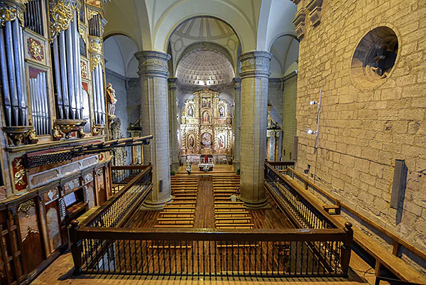 Interior de la parroquia de Larraga, siglos XVI-XVII. Foto I. Yoldi