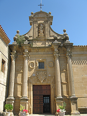 Arróniz. Basílica de Nuestra Señora de Mendía. Portada. Foto: J. J. Azanza.