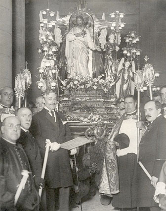 Procesión del Sagrado Corazón de Jesús en 1925