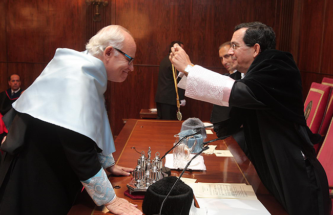 Medalla de Oro a Alejandro Llano