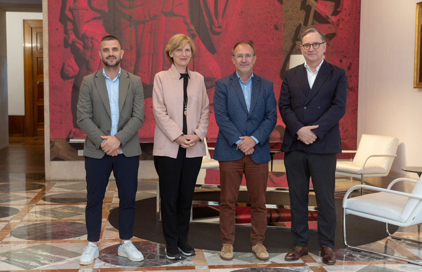 The University and the Cabildo de La Palma sign an agreement agreement to develop teaching and research activities. research