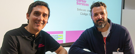 2.	A la izquierda, Roberto Cabezas, executive director de Career Services Universidad de Navarra; y a la derecha, Ignacio Lucea, fundador de beWanted.