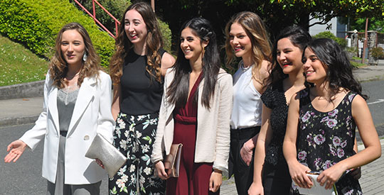 Los alumnos de Máster celebran el final de curso Los alumnos de Máster celebran el final de curso