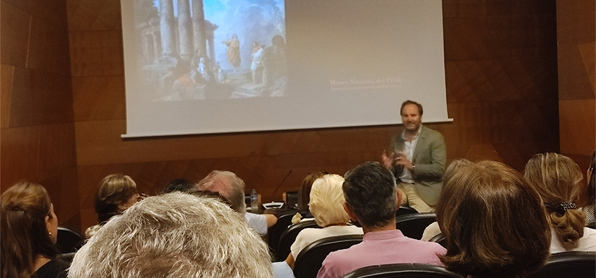 En una visita al Museo del Prado, guiados por Jaime García Máiquez, técnico del Gabinete de Documentación Técnica