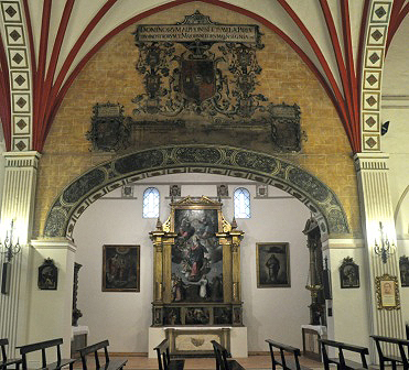 Emblema heráldico de Luis Cervantes Enríquez de Navarra en la capilla de la Asunción 