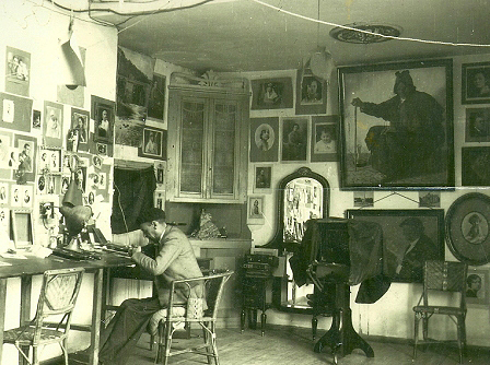Emeterio Tomás Herrero en su estudio-taller. Década de 1930-1940 