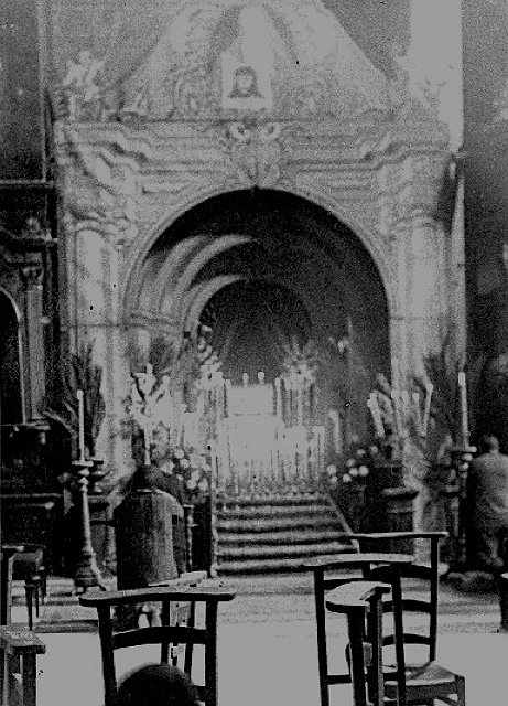 Fotografía del Monumento de la parroquia de Peralta. 1942