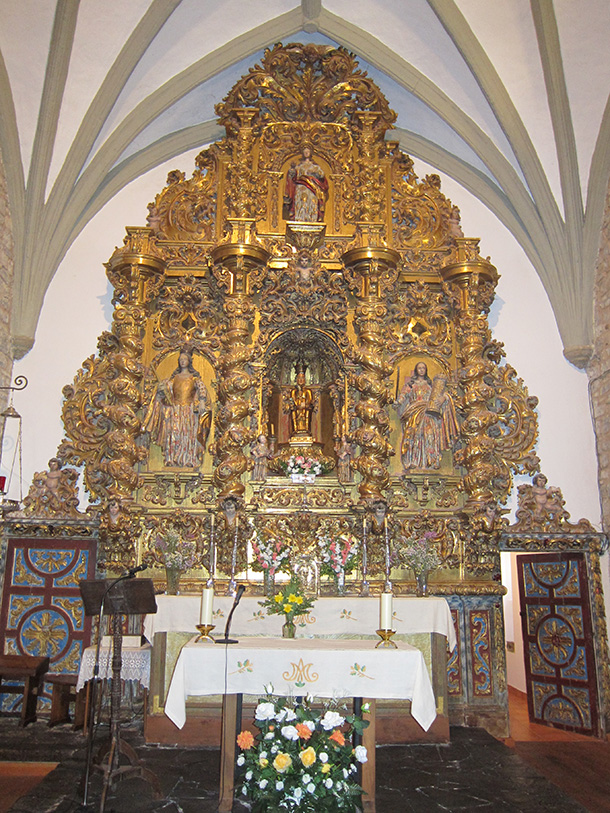 Retablo de la ermita de la Virgen del Castillo de Roncal