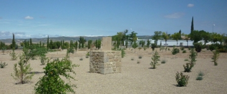 Reloj solar y su ubicación en el nuevo parque