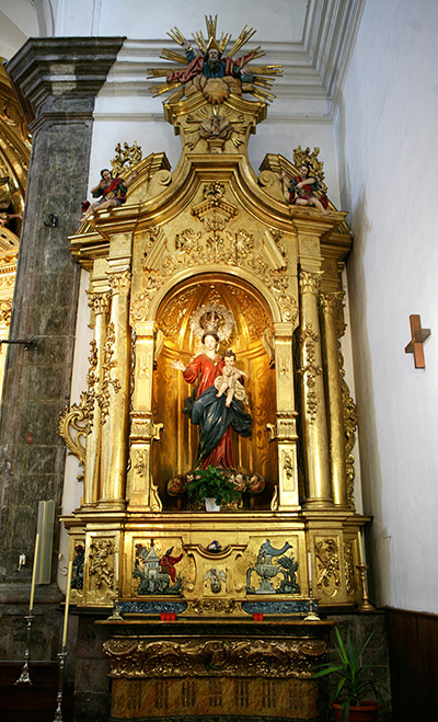 Retablo de la Virgen del Rosario (Irurita), 1775 Imagen titular de Juan Domingo Olivieri. 1749