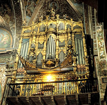 La caja del órgano fue realizada por Diego de Camporredondo