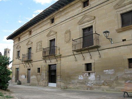 Armañanzas. Casa Grande Fachada