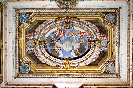 Bóveda del camarín de Nuestra Señora del Yugo en Arguedas
