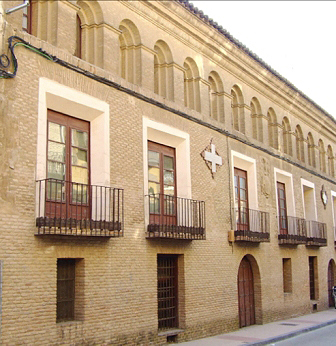 En la Ribera triunfaron las construcciones en ladrillo, como en la casa Navascués de Cintruénigo