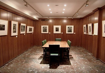 Sala de exposición del Fondo Fotográfico