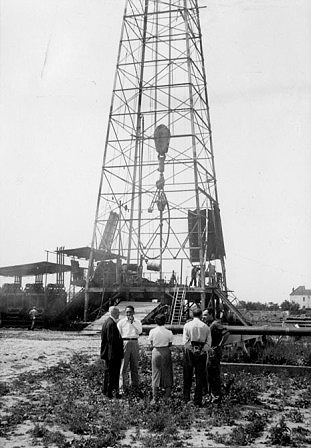 Sondeos petrolíferos en Marcilla. 20 de mayo de 1953 (AGN, Diputación Foral de Navarra)