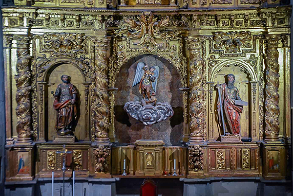 Primer cuerpo del retablo mayor de Larraga, por Fermín de Larrainzar, 1696-99. Foto I. Yoldi