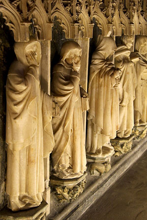 Sepulcro de Carlos III y Blanca Catedral de Pamplona Plorantes