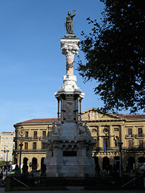 Monumento a los Fueros