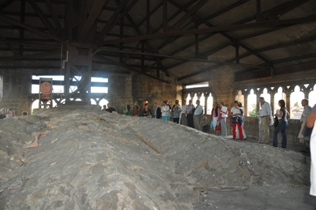 Otro de los lugares que habitualmente no se puede visitar y al que tuvieron acceso los inscritos al curso fue la cubierta de la Capilla Barbazana