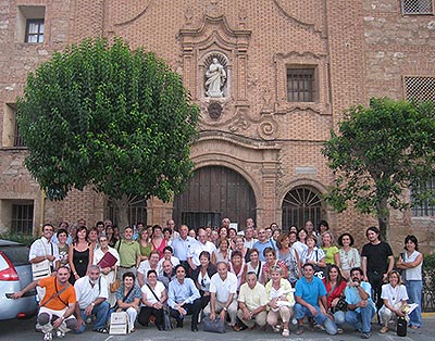 Fotografía de grupo de los asistentes a la visita guiada