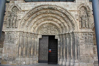 Portada de la iglesia de San Miguel de Estella, c. 1170