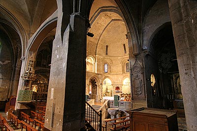 Iglesia de San Pedro de la Rúa de Estella. Vista del interior