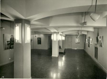 Sala de exposiciones de García Castañón. Años 60
