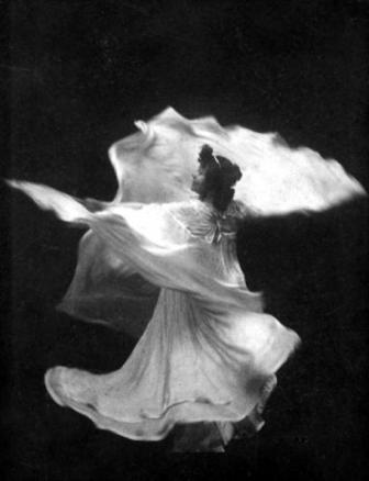 Loie Fuller, Danza serpentina