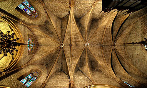 Iglesia de San Saturnino. Vista de las bóvedas