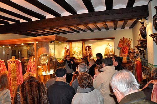 La visita a la parroquia de San Saturnino concluyó en la obrería