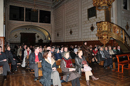 Las conferencias tuvieron lugar en la Iglesia de Agustinas Recoletas de Pamplona, con un elevado número de asistentes 
