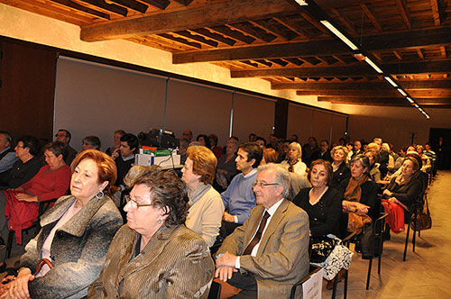 La conferencia del profesor Enrique Valdivieso tuvo lugar en el Palacio del Condestable de Pamplona