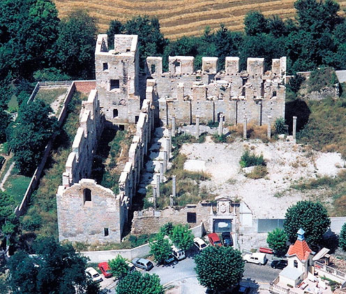 Palacio Real de Pamplona. Siglo XII