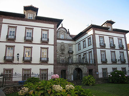 Arizkun. Casa Arizkunenea