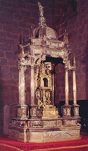 Catedral de Pamplona. Templete eucarístico y custodia