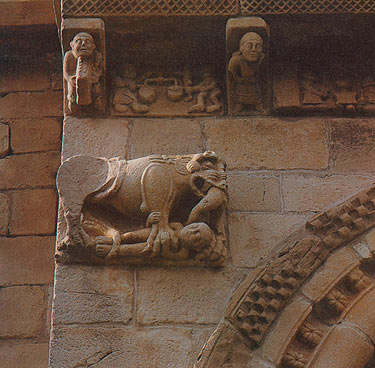 Detalle de la puerta de San Martín de Artaiz