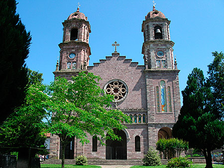 Elizondo. Parroquia de Santiago.