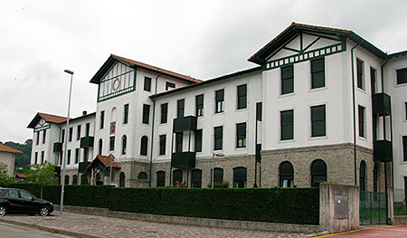 Oronoz. Antiguo Colegio de San Martín.