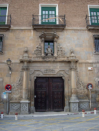 Palacio episcopal. Portada