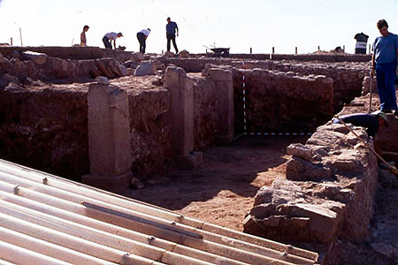 Proceso de excavación de la bodega de la villa