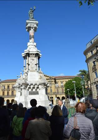 Monumento a los fueros