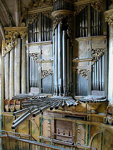 Música y músicos: la capilla de música de Santa María de Viana, siglos XVI-XIX
