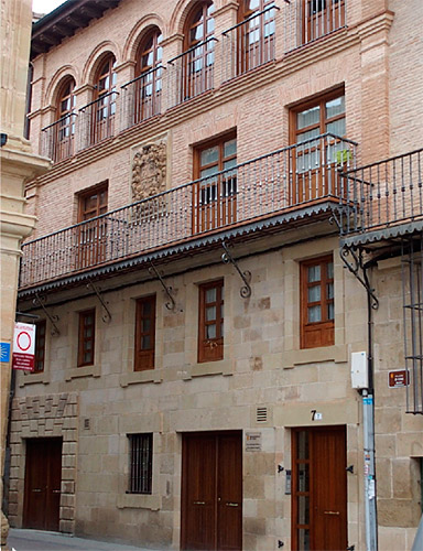 Casa de los Añoa y Busto