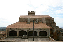 Colegio y dependencias en torno a la iglesia