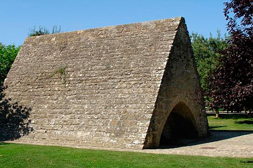 Fuente medieval en Tajonar.