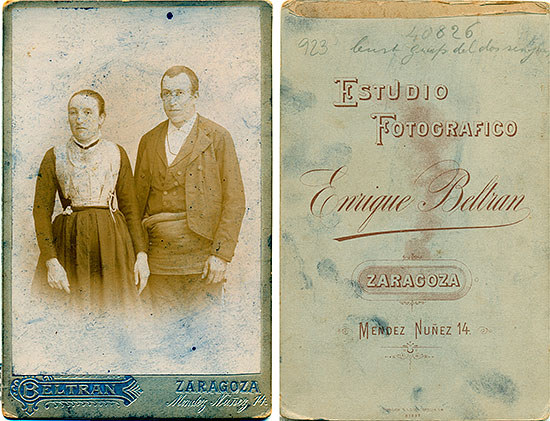  Hacia 1890, colodión o gelatina de ennegrecimiento directo. Cabinet (16,5 x 10,7 cm), Enrique Beltrán, Zaragoza.