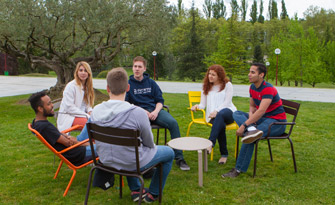 Becas alumnos internacionales Becas alumnos internacionales