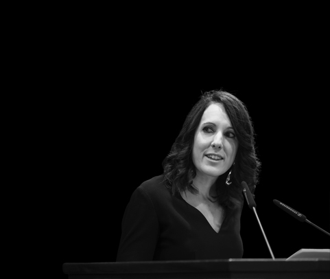 Leyre Zubiri (MED '10 | PhD '17), a medical oncologist at the Mass General Brigham Cancer Institute, shares her insights on medicine, teaching current events